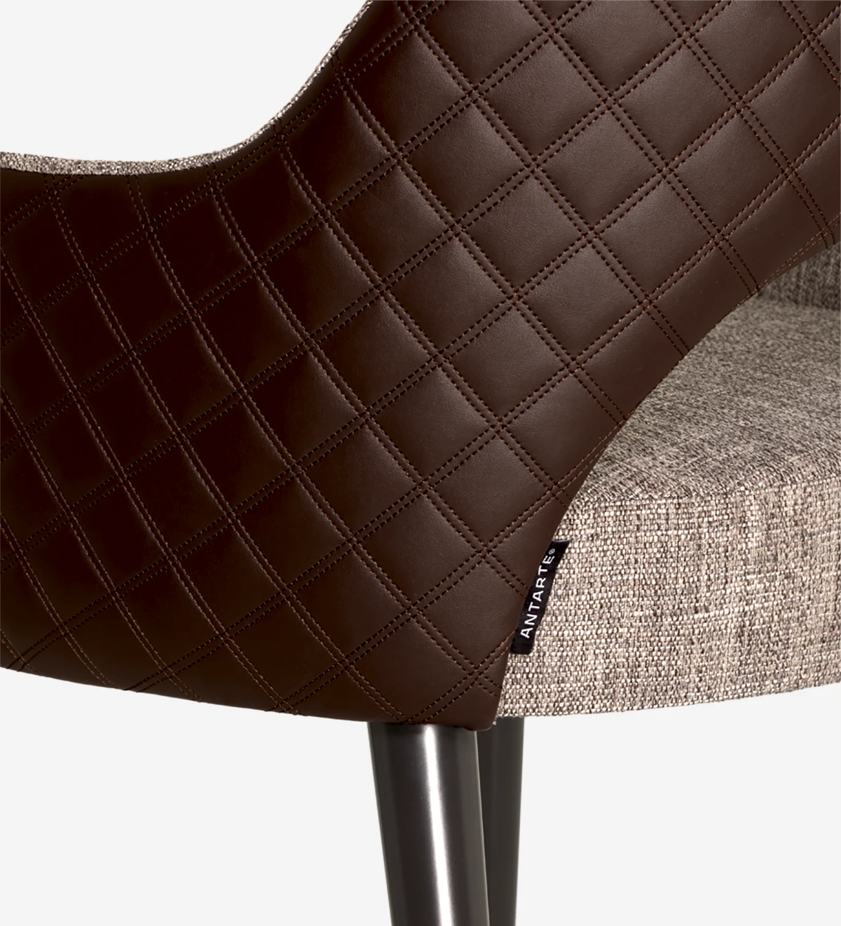 Chaise with armrests, upholstered in fabric, black lacquered feet.