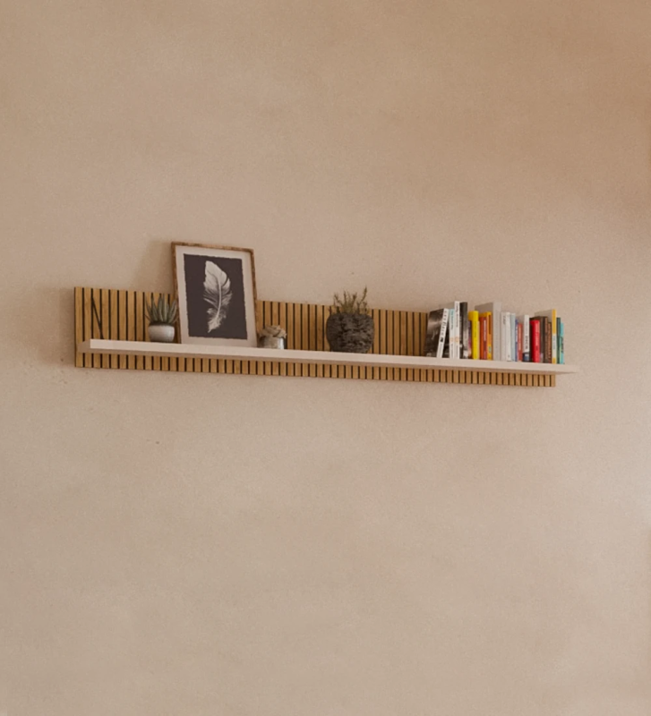 Shelf in pearl, with natural oak structure with friezes and black detail.
