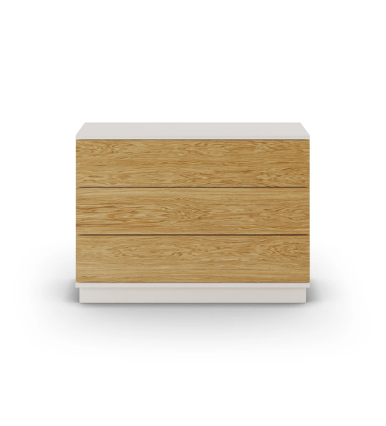 Cómoda com 3 gavetões em carvalho natural, estrutura em pérola.